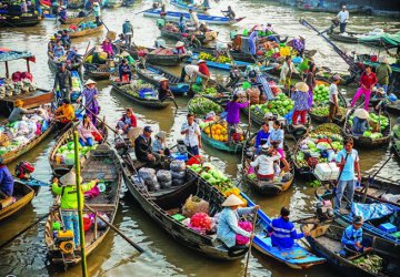 FLOATING MARKET WITH LUXURY MEKONG QUEEN BOAT