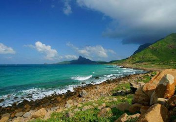 CÔN ĐẢO - THIÊN NHIÊN KỲ VỸ, LỊCH SỬ OAI HÙNG